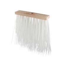 L�vkvast med tr�list och t�ta, l�nga vita plaststr�n f�r sopning av g�rd och tr�dg�rd.