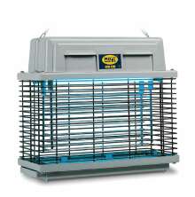 Elektrisk insektsf�ngare MO-EL med bl�tt ljus och skyddsgaller f�r professionell flug- och skadedjursbek�mpning i stall och st�rre utrymmen