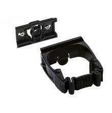 Toolflex One h�llare med v�ggadapter � robust redskapsh�llare f�r effektiv och hygienisk organisering i stall och lantbruksmilj�