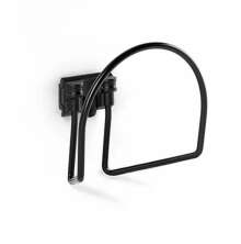 Svart Toolflex slangh�llare monterad p� v�gg f�r ordnad upph�ngning av slangar och redskap
