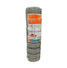Upprullat galvaniserat f�rn�t med etikett, avsett f�r st�ngsling av betesmarker, fotograferat mot neutral bakgrund